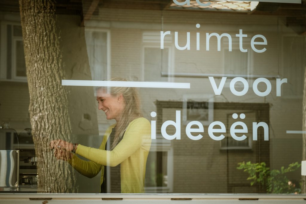 Ontdek de inspirerende trainingen die wij aanbieden, zowel incompany als op locatie! Met op maat ontworpen trainingen helpen wij bedrijven en organisaties, groot en klein, te groeien richting meer vitaliteit en impact.